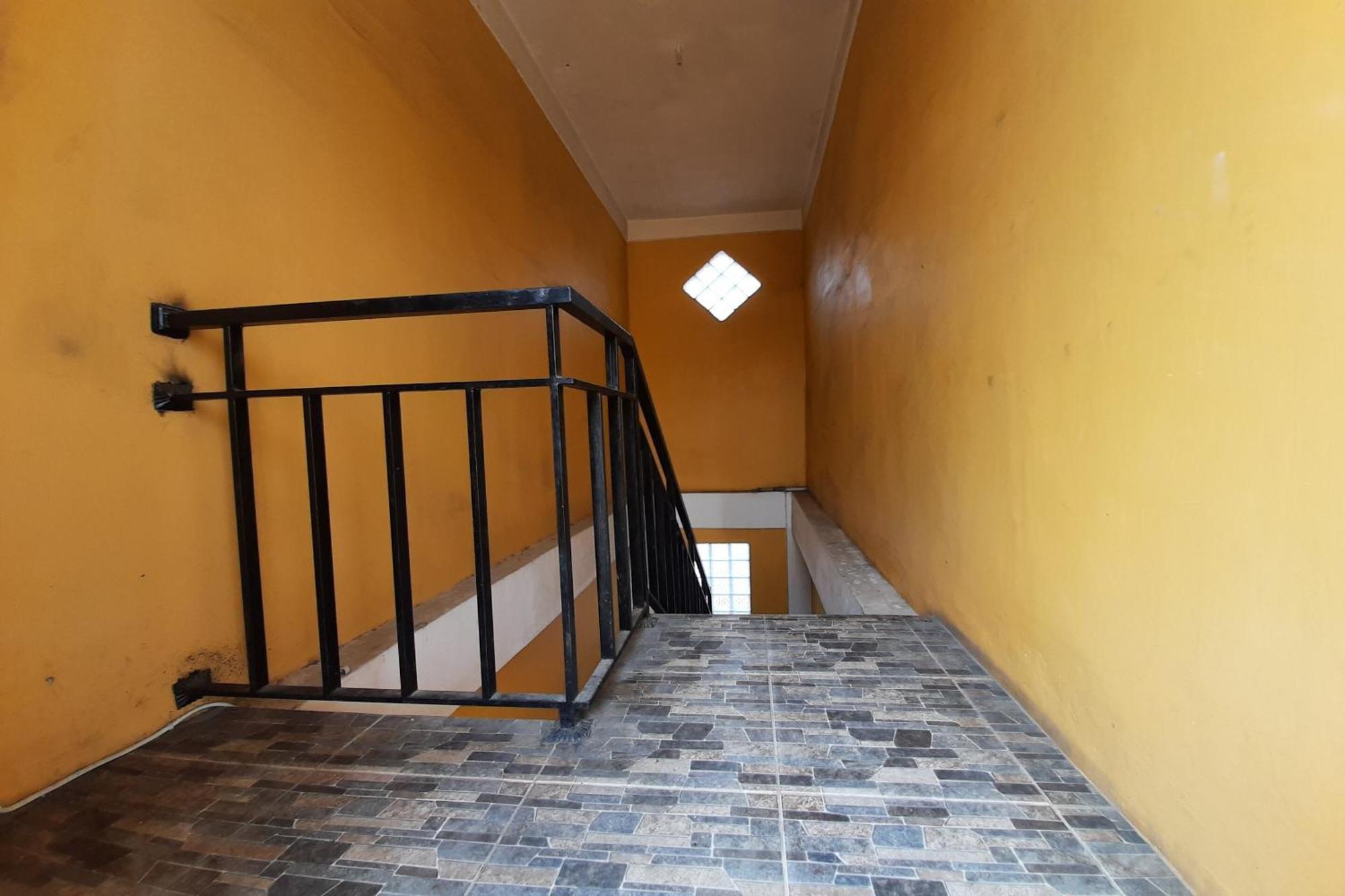 Oyo Life Afny Kost 1 Hotel Palembang Exterior foto